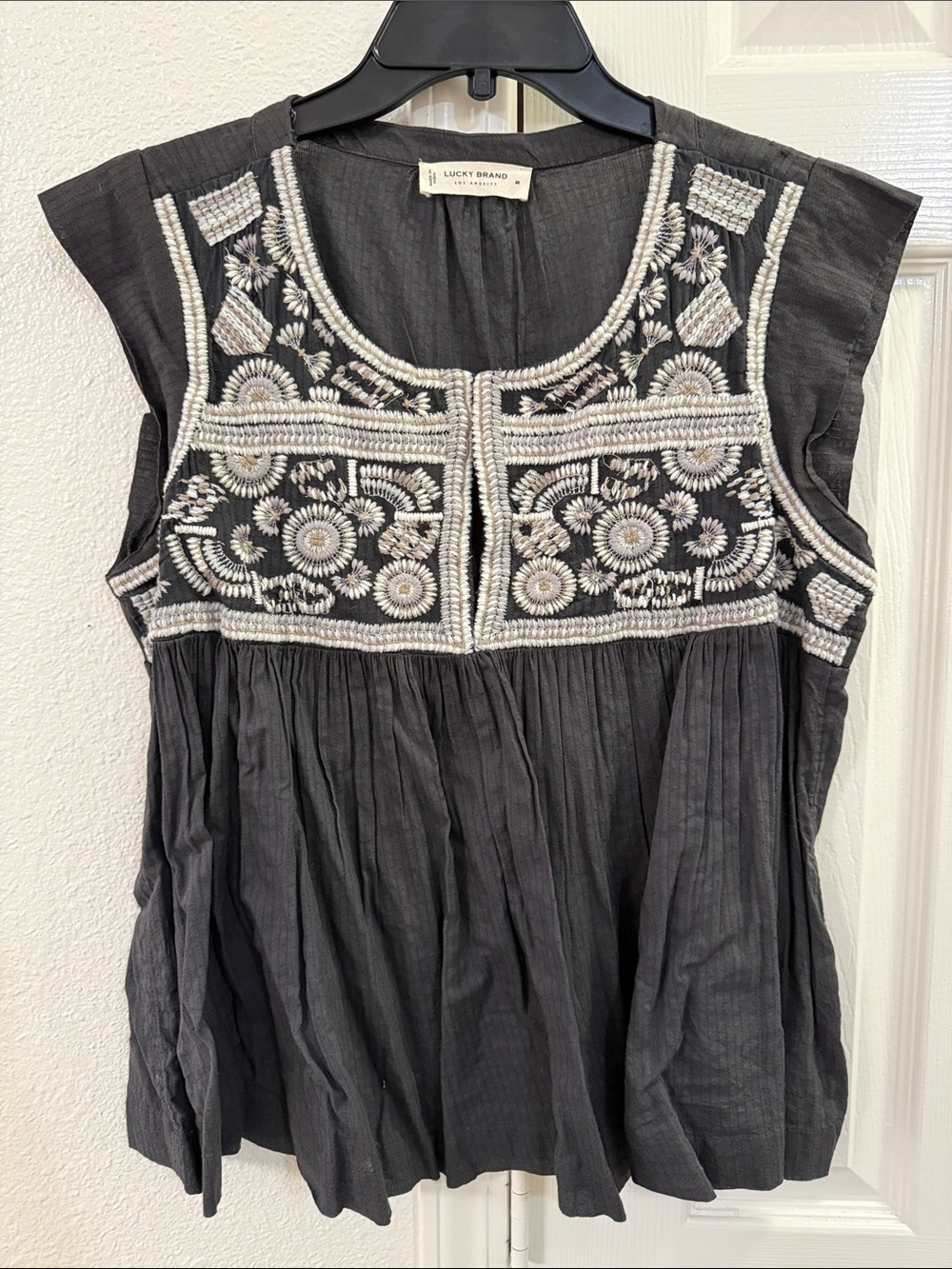 Lucky Brand Black Sleeveless Embroidered Peasant Tunic